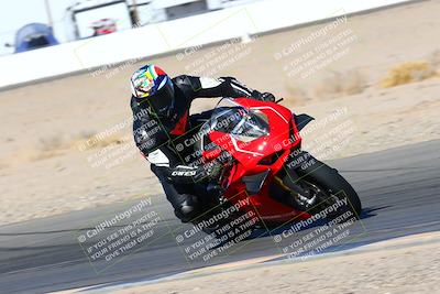 media/Jan-08-2022-SoCal Trackdays (Sat) [[1ec2777125]]/Turn 15 Inside (950am)/